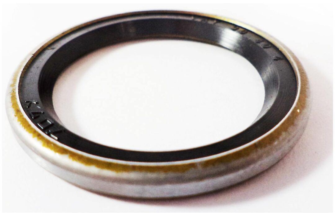 Hanix 811-90040 Grease Seal